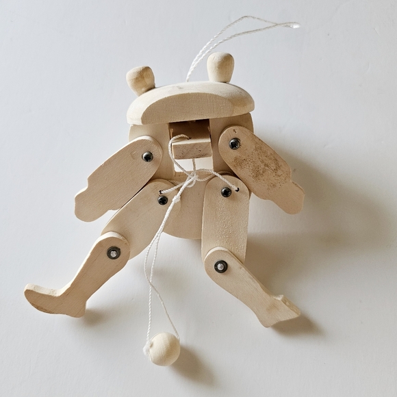 Rare Handmade Frog Bare Wood, Handcrafted Wooden Frog Pull Toy, Moving Legs 6" - Picture 6 of 8